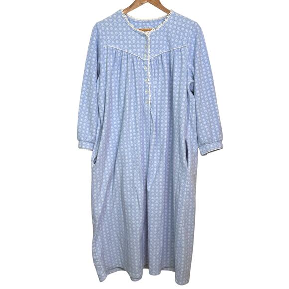 Lanz of Salzburg Size XL Flannel Blue Snow Flake Print Nightgown with Pockets - Picture 1 of 5